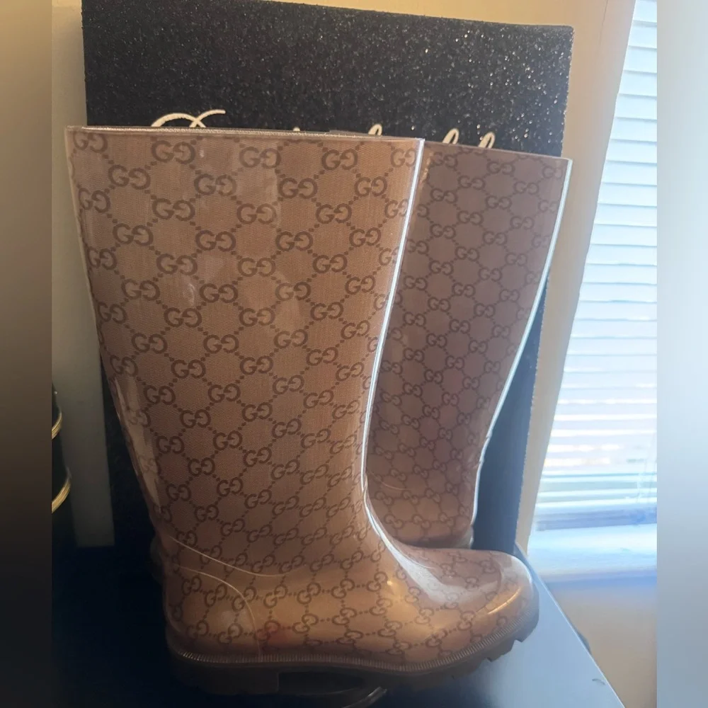 Gucci Monogram Rain Boots EUC - Picture 1 of 8